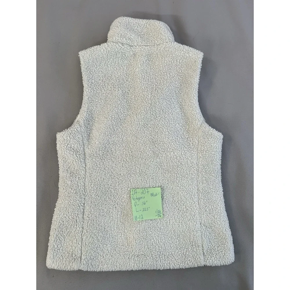 Patagonia Vest Womens Medium White‎ Fleece Sherpa Full Zip Lined Pockets Cozy